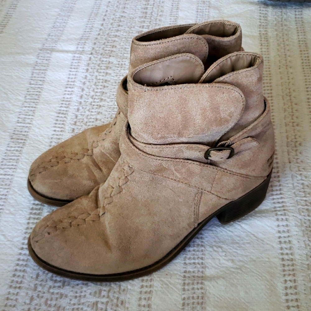 Billabong booties